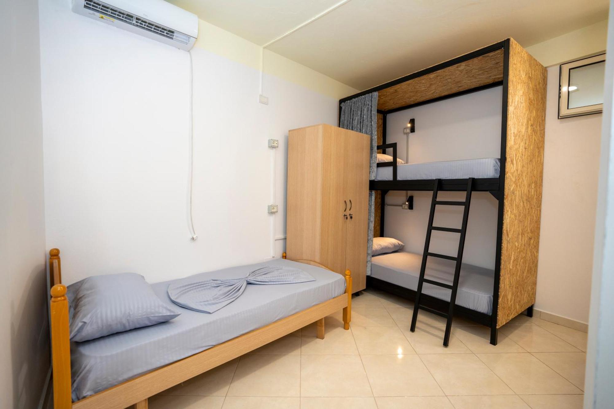 Golden Sleep Hostel Shkoder Exterior photo